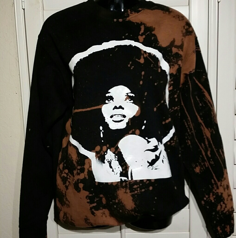 Mahogany dye sweatshirt with glowing ink